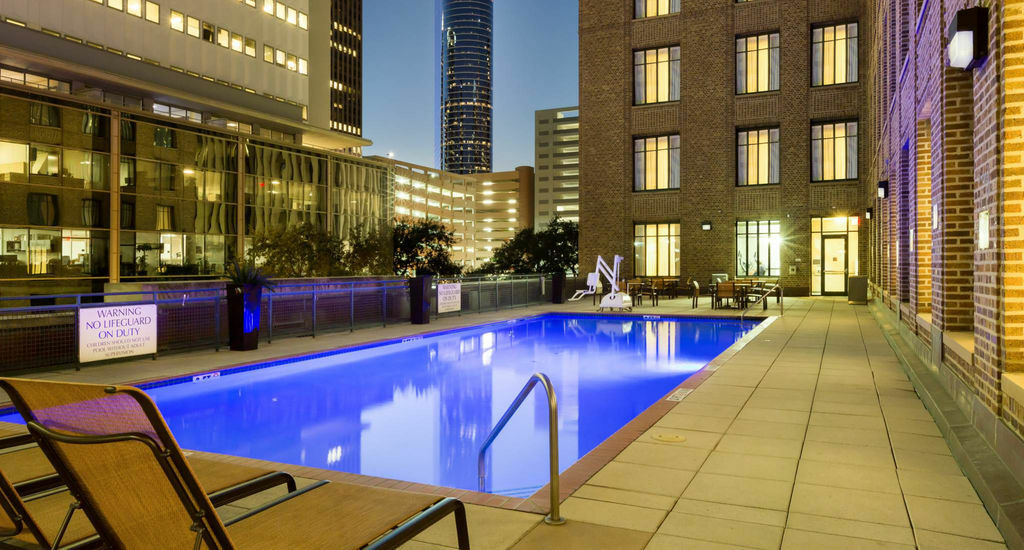 Courtyard Houston Downtown Convention Center Otel Dış mekan fotoğraf
